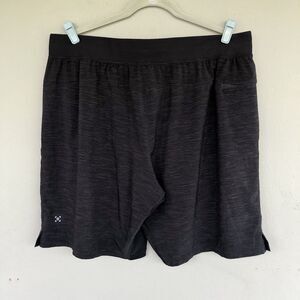 Lululemon T.H.E. Short Linerless 9 Men XXL Grey Black Pockets Lightweight Shorts